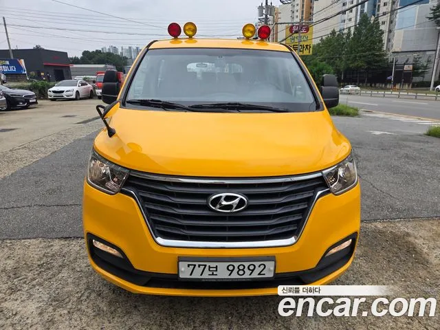 Hyundai Starex 2018 thumb 11