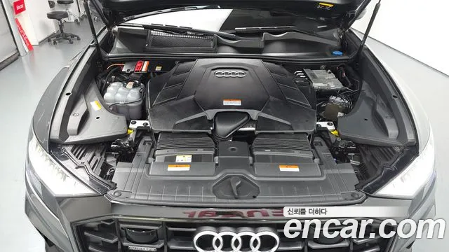 Audi Q8 2021 thumb 6