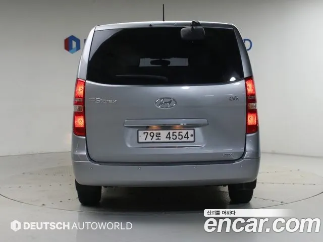 Hyundai Starex 2017 thumb 4