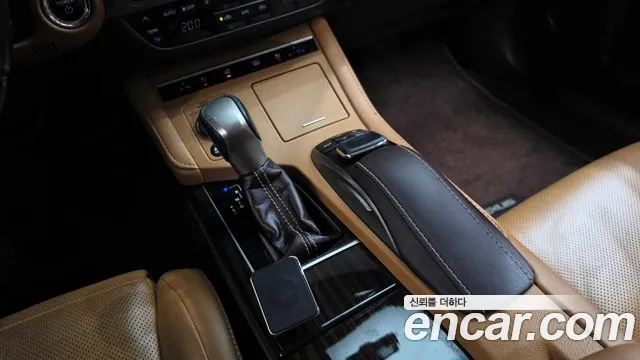 Lexus ES 2017 thumb 9
