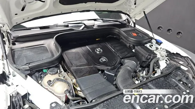 Mercedes-Benz GLE 2024 thumb 6