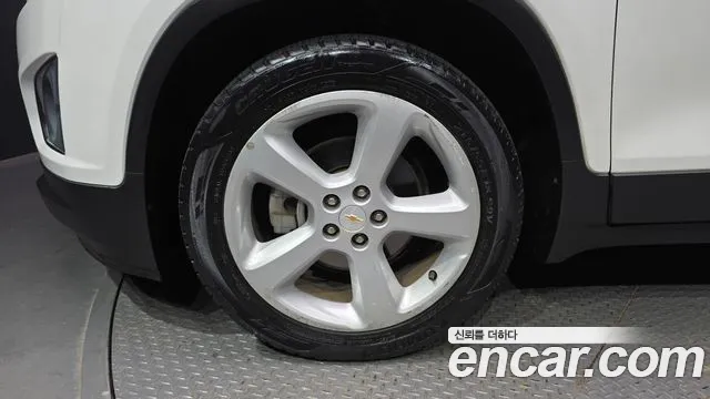 ChevroletGMDaewoo Tracker 2016 thumb 5