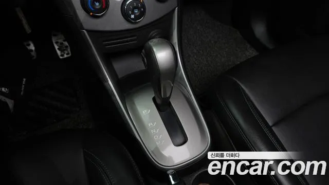 ChevroletGMDaewoo Tracker 2016 thumb 9