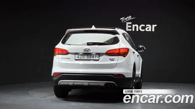 Hyundai Santa Fe 2015 thumb 3
