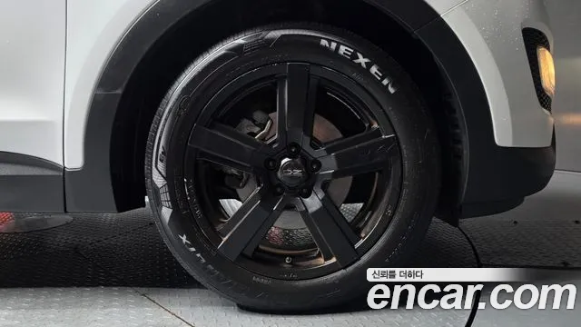 Hyundai Santa Fe 2015 thumb 4