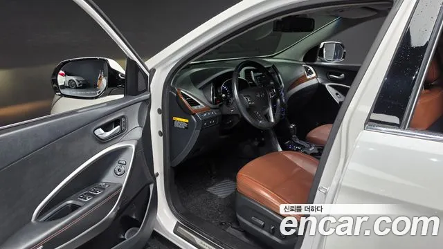 Hyundai Santa Fe 2015 thumb 9
