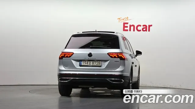 Volkswagen Tiguan 2022 thumb 4