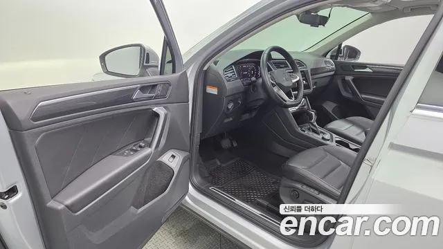 Volkswagen Tiguan 2022 thumb 10