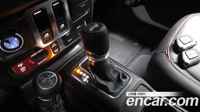 Jeep Wrangler 2026 thumb 9
