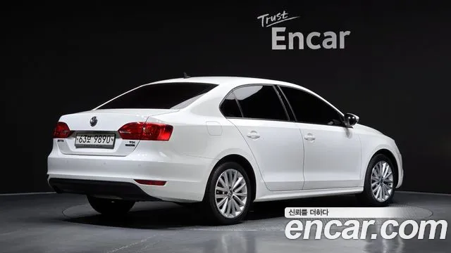 Volkswagen Jetta 2014 thumb 2