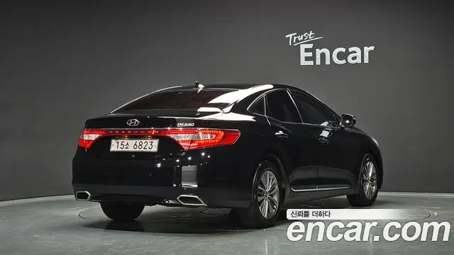 Hyundai Grandeur 2015 thumb 2