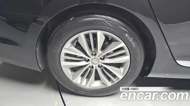 Hyundai Grandeur 2015 thumb 5
