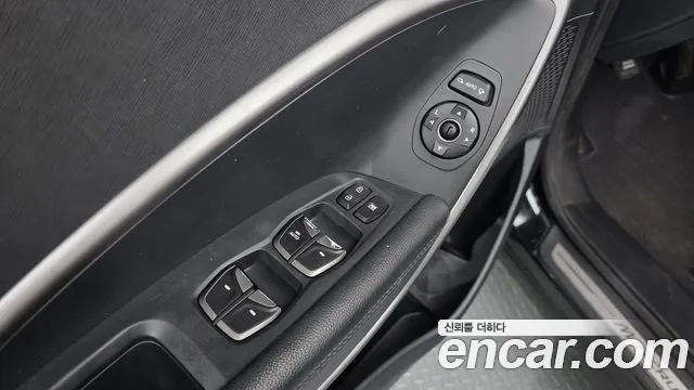 Hyundai Maxcruz 2016 thumb 12