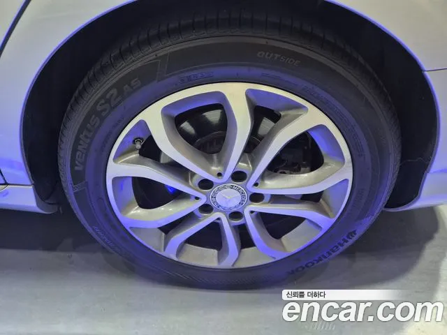 Mercedes-Benz C-Класс 2015 thumb 5