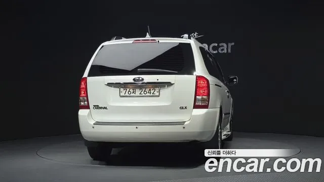 Kia Carnival 2009 thumb 4