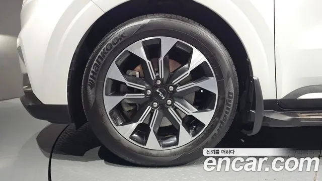Kia Carnival 2022 thumb 4