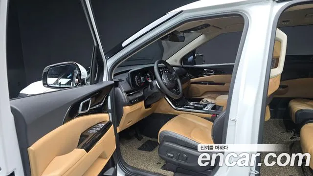 Kia Carnival 2022 thumb 9