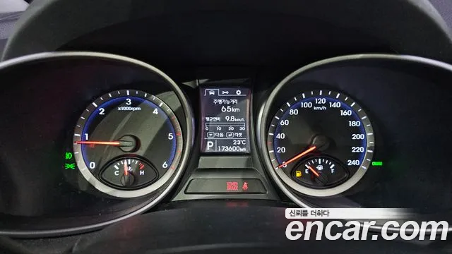 Hyundai Santa Fe 2015 thumb 8