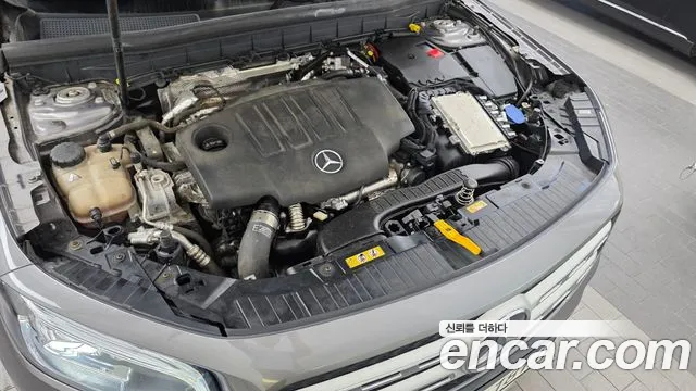 Mercedes-Benz GLB 2021 thumb 6