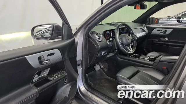 Mercedes-Benz GLB 2021 thumb 10