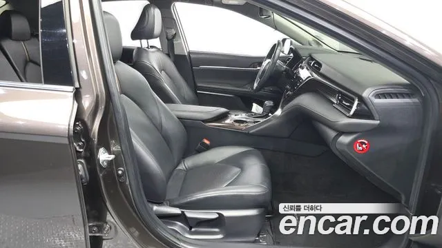 Toyota Camry 2019 thumb 11