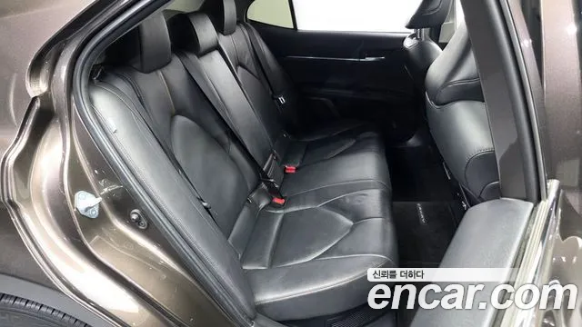 Toyota Camry 2019 thumb 12