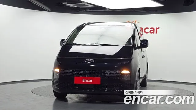 Hyundai Staria 2022 thumb 3