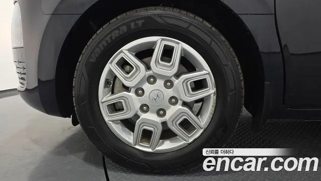 Hyundai Staria 2022 thumb 5