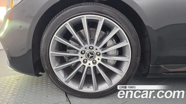 Mercedes-Benz S-Класс 2018 thumb 5