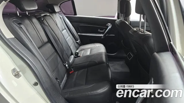 Renault-KoreaSamsung SM5 2015 thumb 11