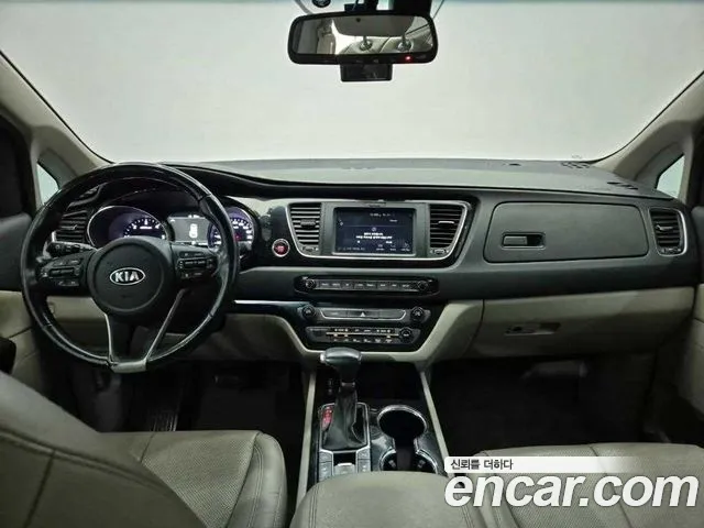 Kia Carnival 2018 thumb 7