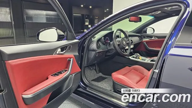 Kia Stinger 2019 thumb 10