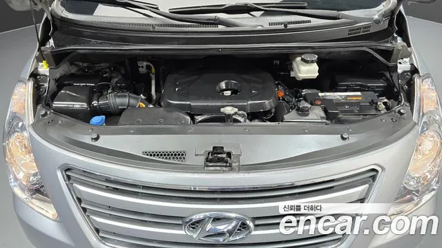 Hyundai Starex 2017 thumb 6