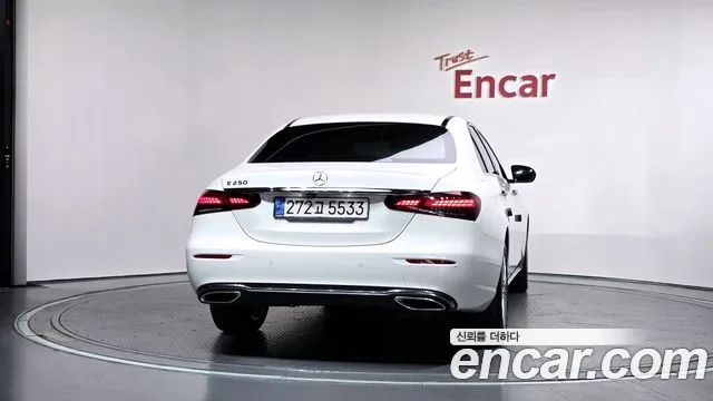 Mercedes-Benz E-Класс 2022 thumb 4