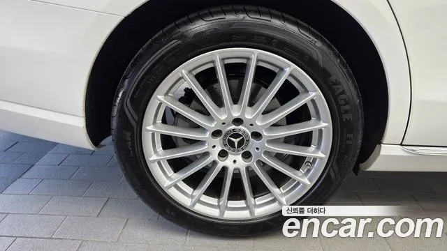 Mercedes-Benz E-Класс 2022 thumb 5