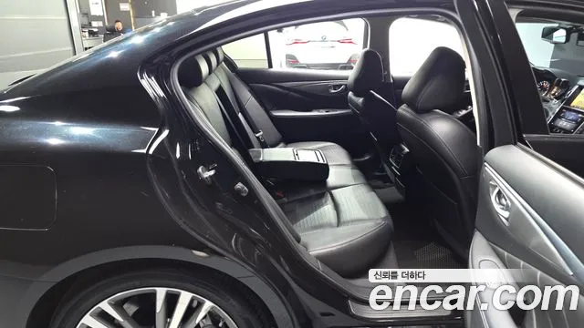 Infiniti Q50 2018 thumb 12