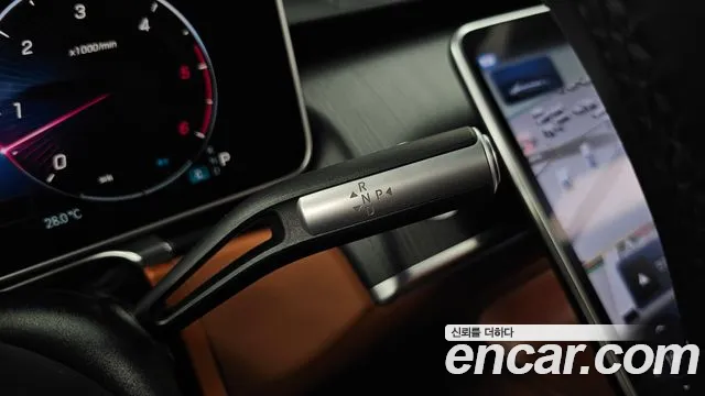 Mercedes-Benz S-Класс 2024 thumb 9