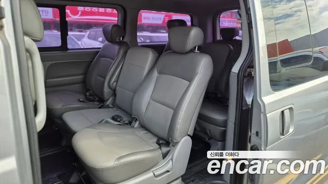 Hyundai Starex 2011 thumb 4