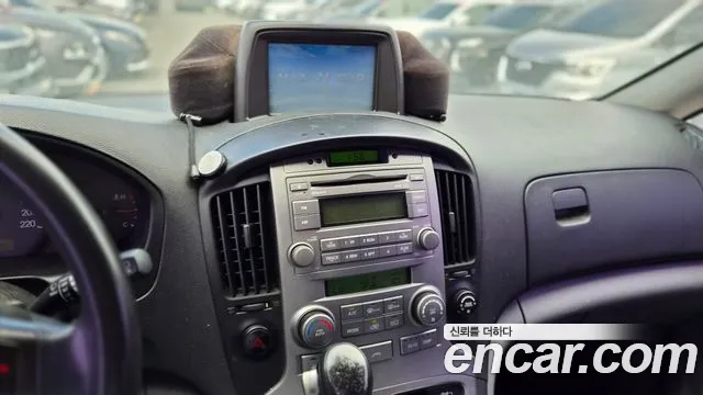 Hyundai Starex 2011 thumb 7