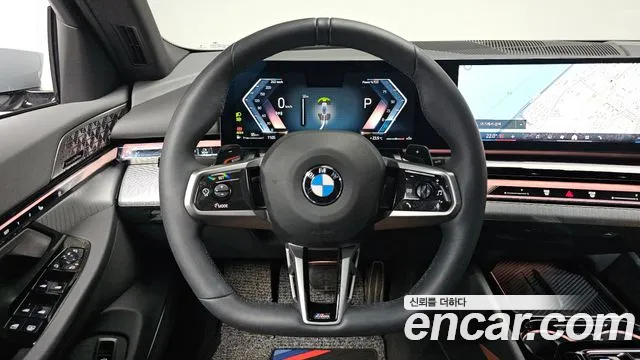 BMW 5-Series 2025 thumb 12