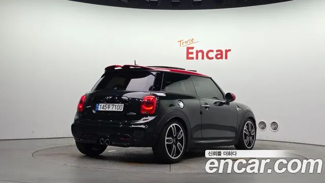 MINI Hatch 2017 thumb 2