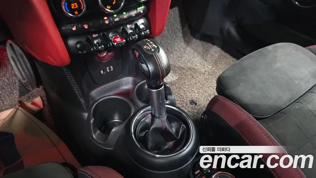 MINI Hatch 2017 thumb 9