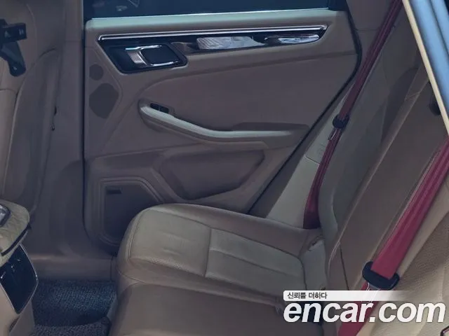Porsche Macan 2014 thumb 9