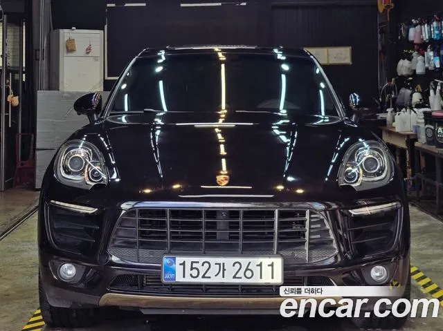 Porsche Macan 2014 thumb 11