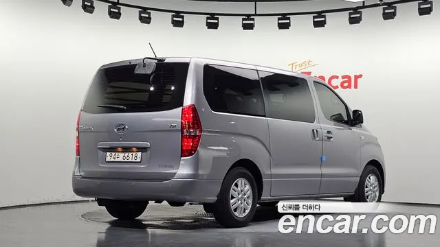 Hyundai Starex 2021 thumb 2