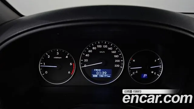 Hyundai Starex 2021 thumb 8