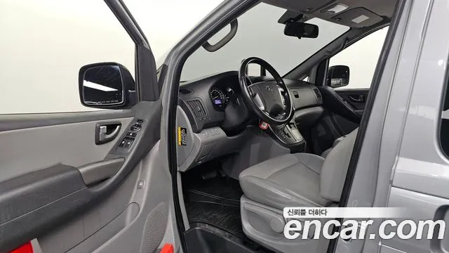 Hyundai Starex 2021 thumb 10