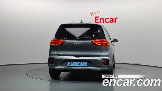 Kia Niro 2023 thumb 4