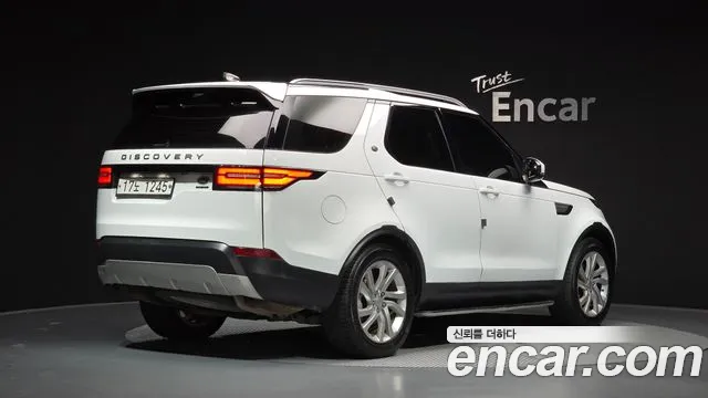 Land Rover Discovery 2018 thumb 2