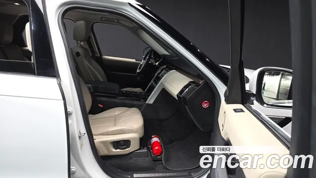 Land Rover Discovery 2018 thumb 11